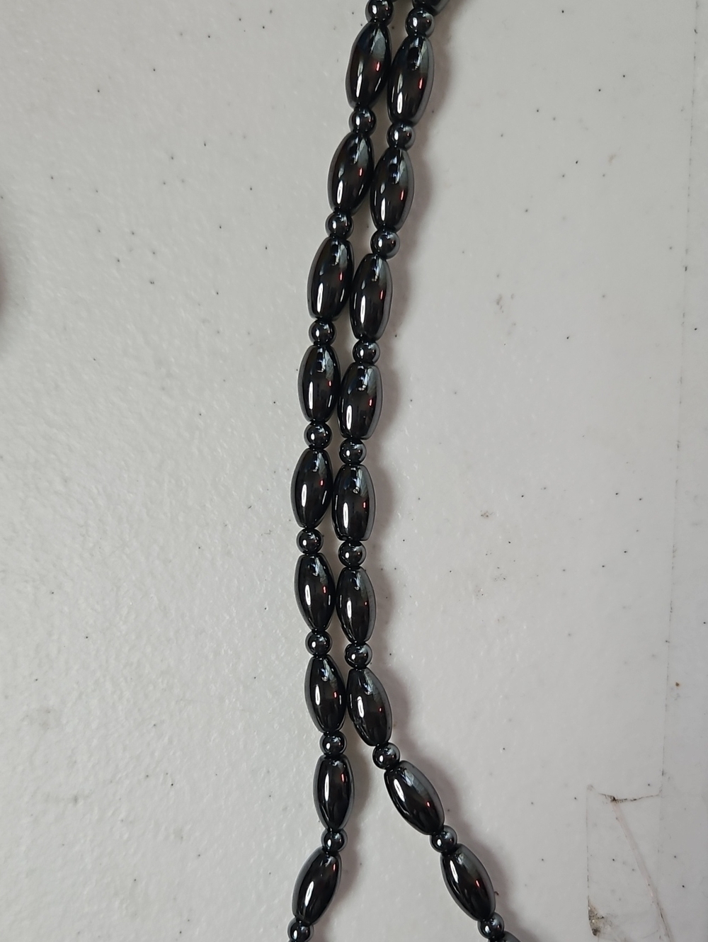 22 inch magnetuc hematite black bead necklace